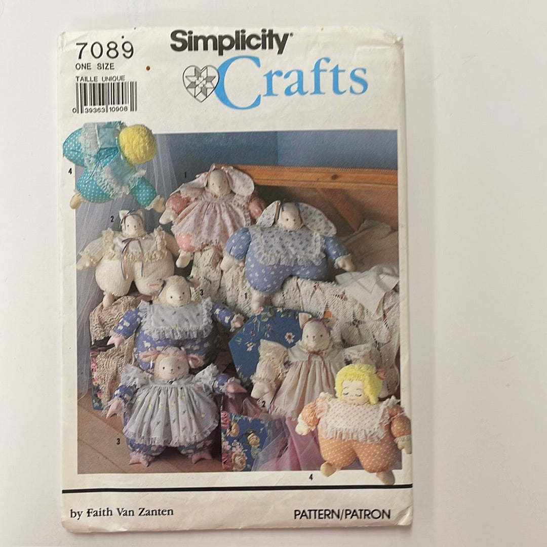 Simplicity 7089 Fat Animal Dolls and Clothes Factory Folded